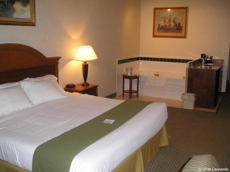 Holiday Inn Express Hotel & Suites Elkhart-South Dış mekan fotoğraf