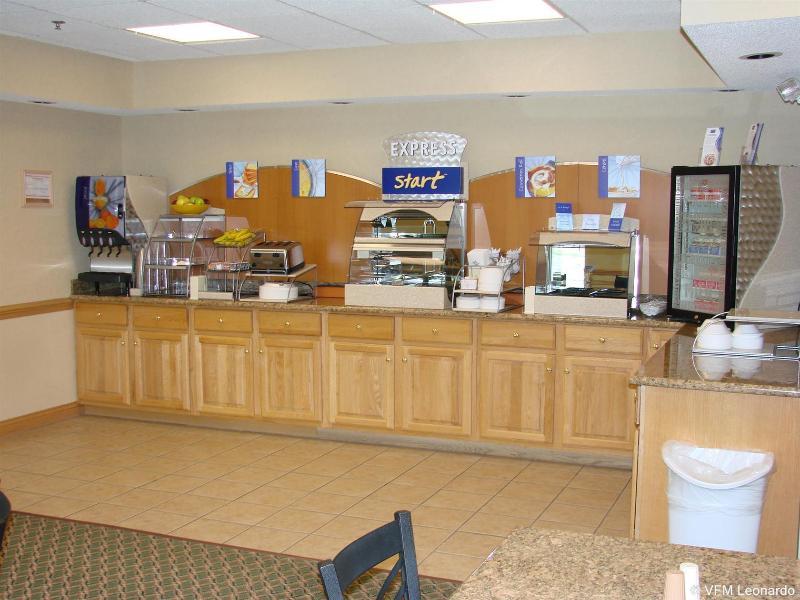 Holiday Inn Express Hotel & Suites Elkhart-South Dış mekan fotoğraf